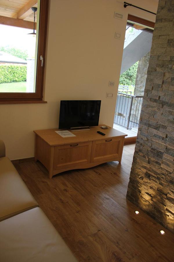 Residence Elettra Crone Bagian luar foto